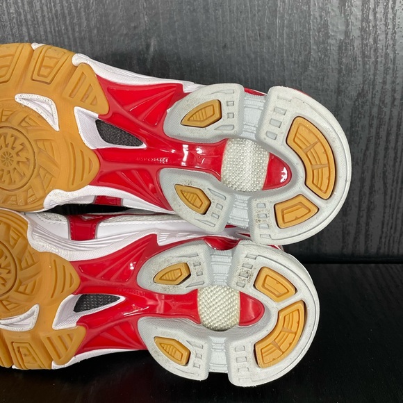 Mizuno Wave Bolt 6 Women’s size 9 - Picture 13 of 13